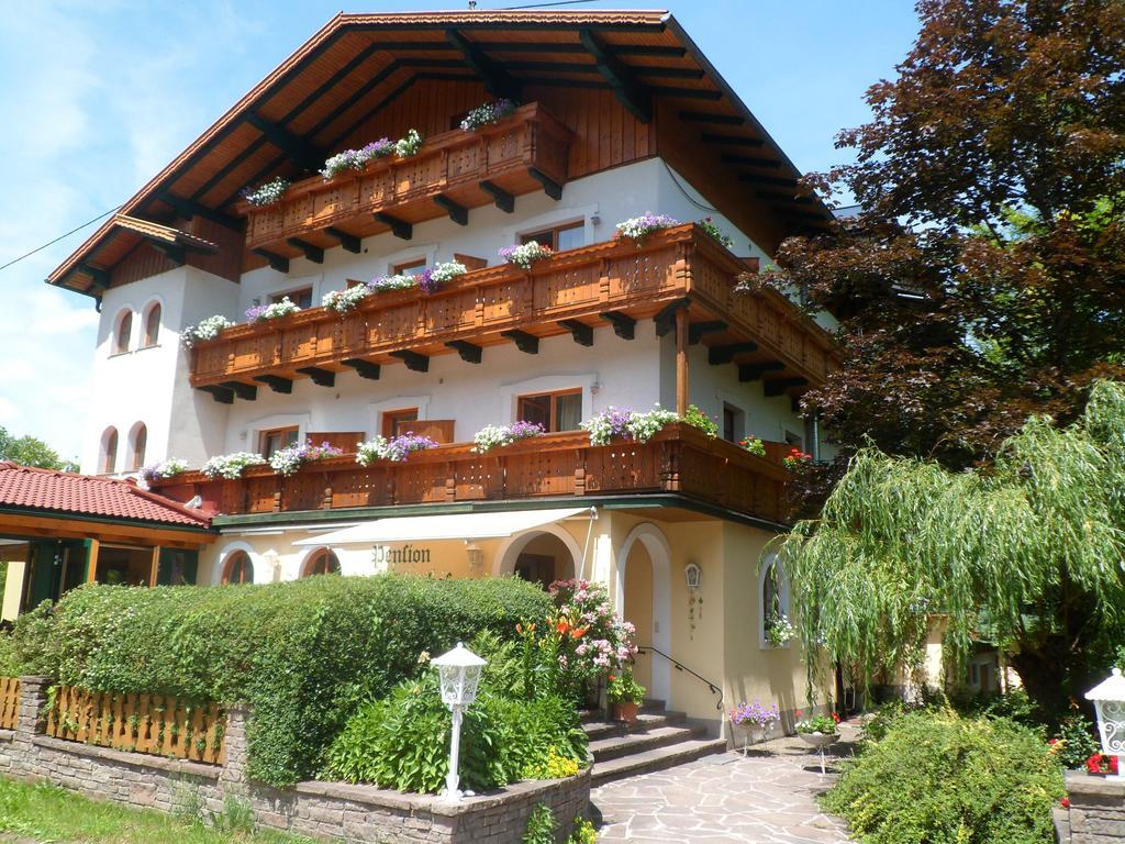 Pension Gruenauhof Gruenau im Almtal Exterior photo